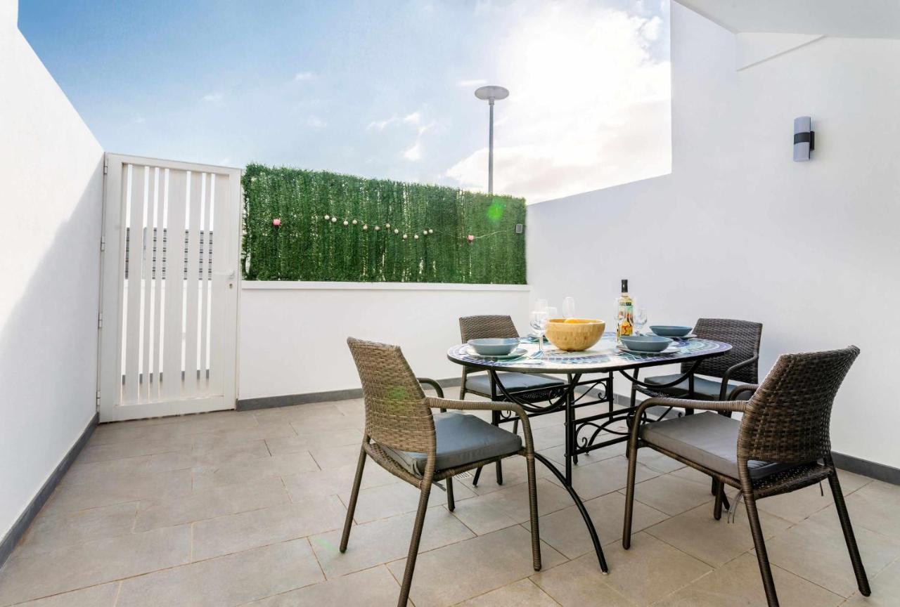 Monterey House Playa Blanca Villa Dış mekan fotoğraf
