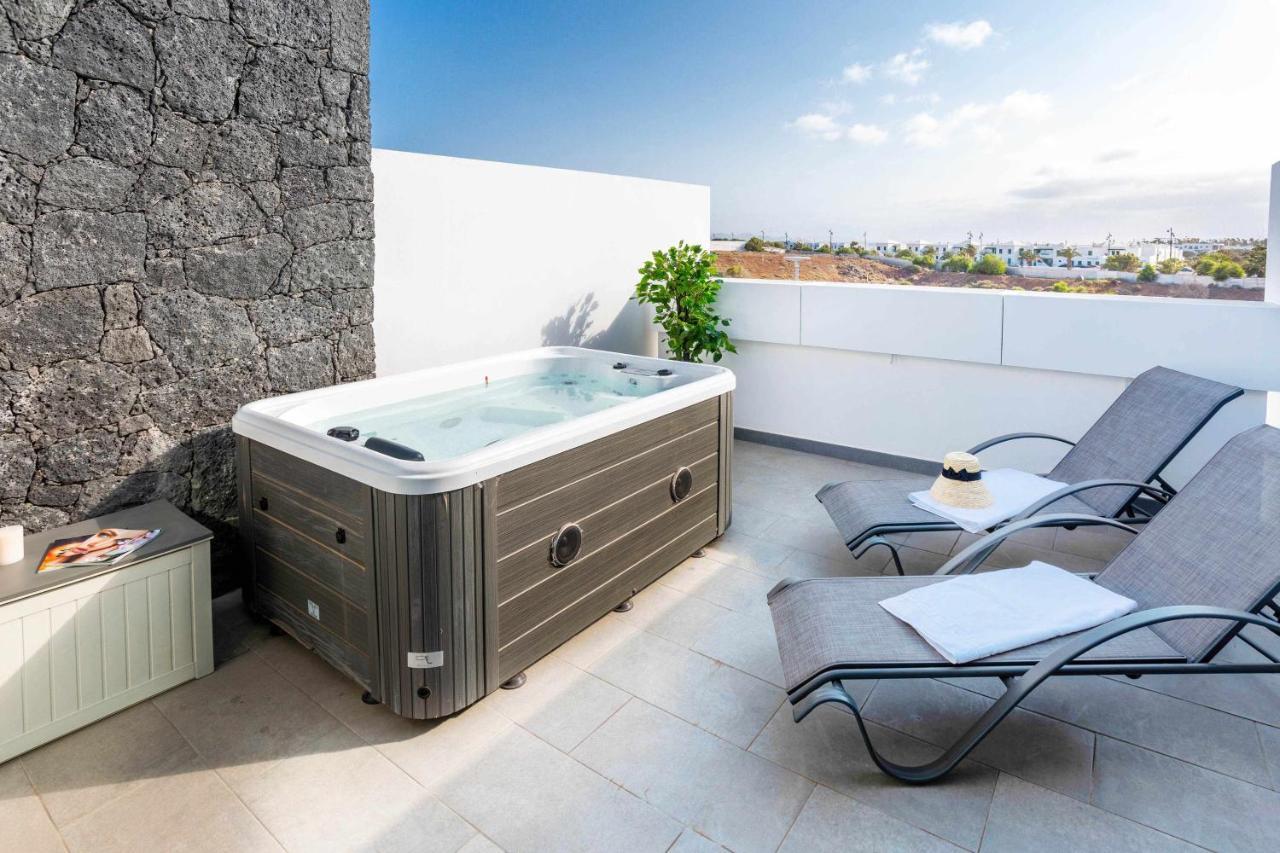 Monterey House Playa Blanca Villa Dış mekan fotoğraf
