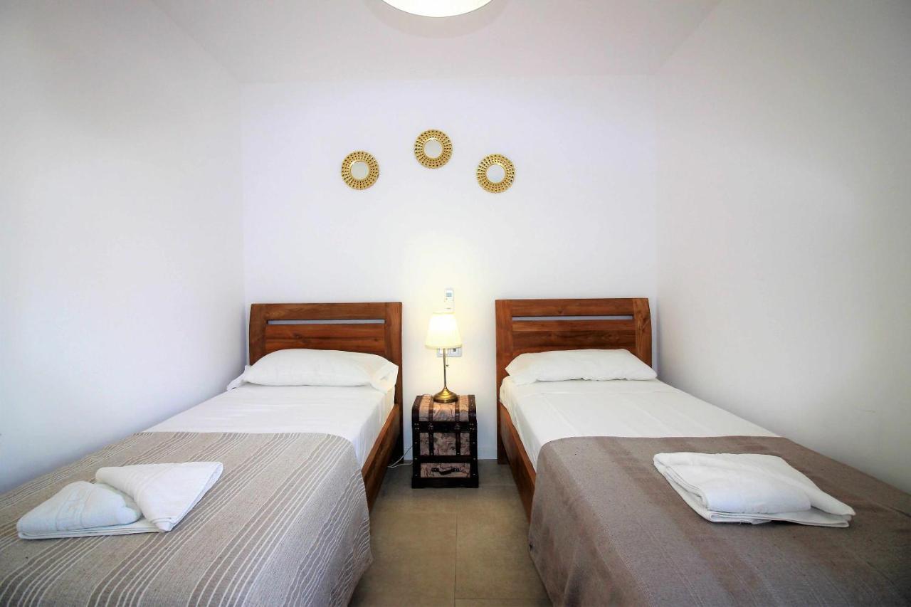 Monterey House Playa Blanca Villa Dış mekan fotoğraf